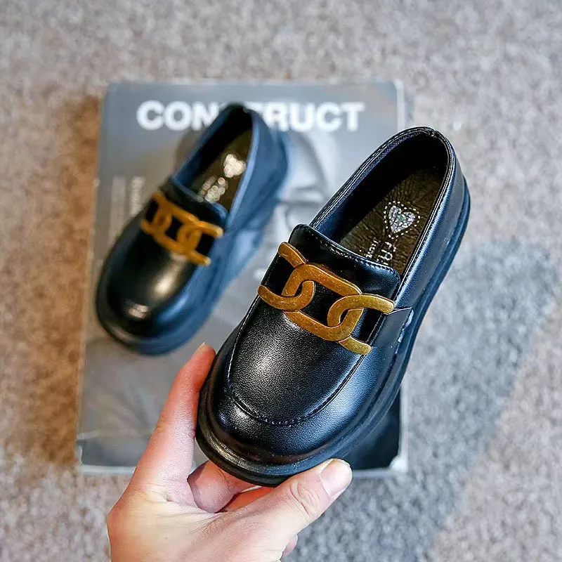 حذاء للأطفال الذكور&nbsp; , حذاء جديد غير رسمي أسود للأطفال الأولاد&nbsp;&nbsp; Boys children's shoes, new casual black children's shoes boys and girls fashion 3 years old school children's shoes