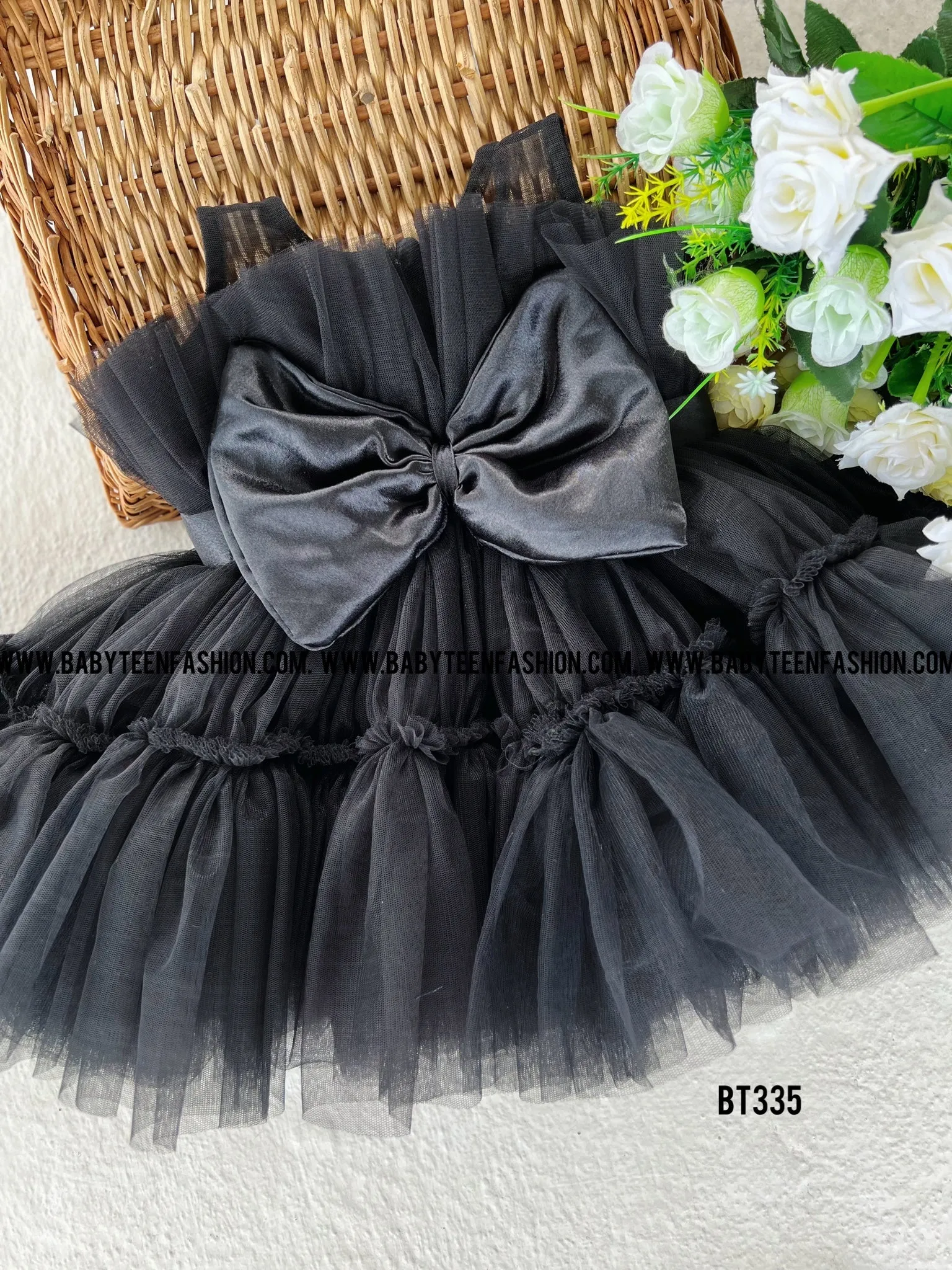 BT335 Elegant Ebony Princess Dress – Make Every Moment Picture-Perfect