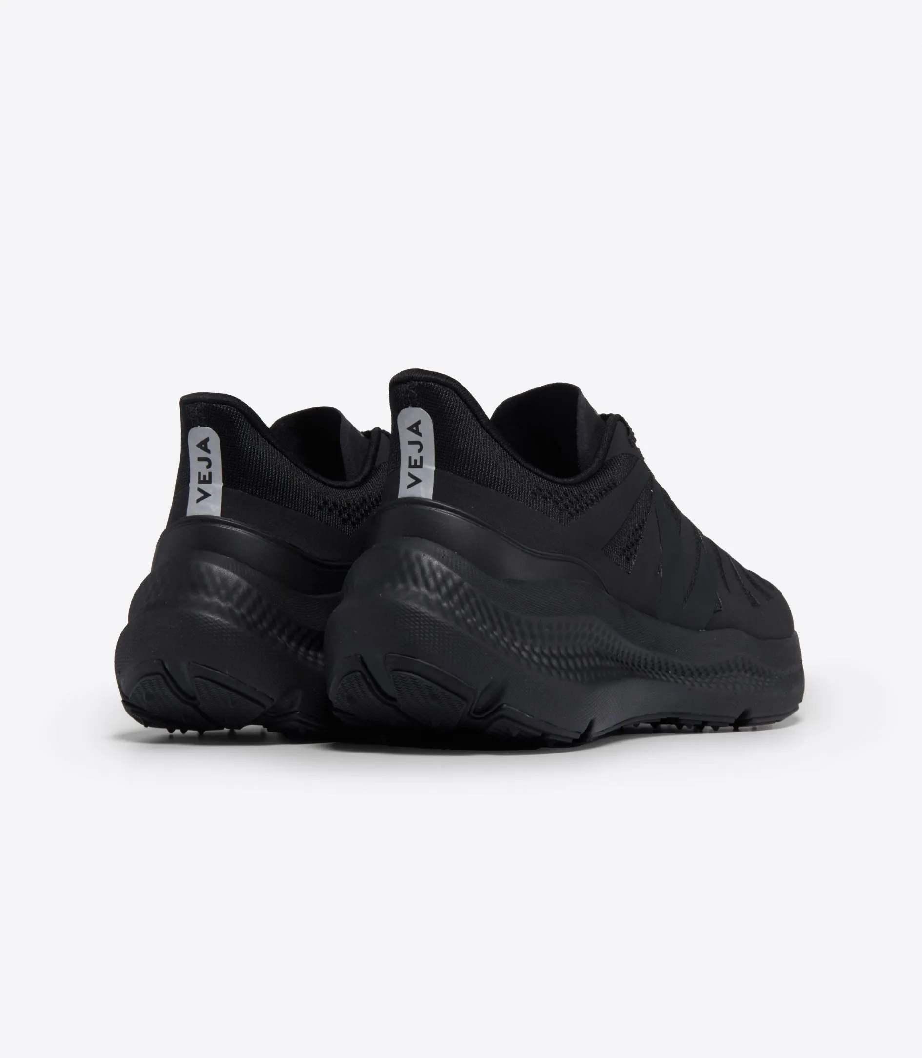Condor 3 Engineered-Mesh Sneaker in Full Black