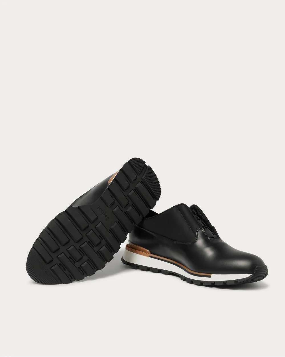 Fast Track Tornio Leather and Shell  Black low top sneakers
