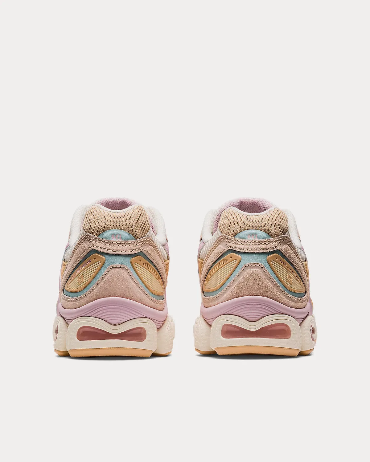 GEL-NIMBUS 9 Cream / Barely Rose Running Shoes