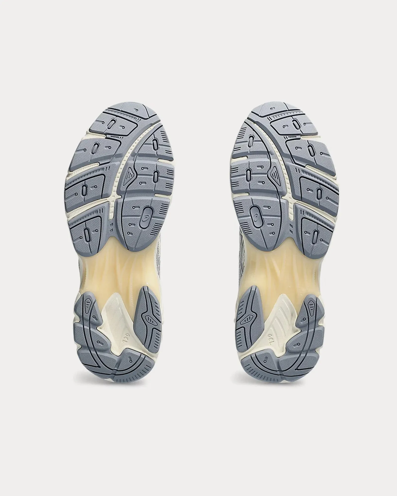 GT-2160 'Aged Metal' Cream / Sheet Rock Low Top Sneakers