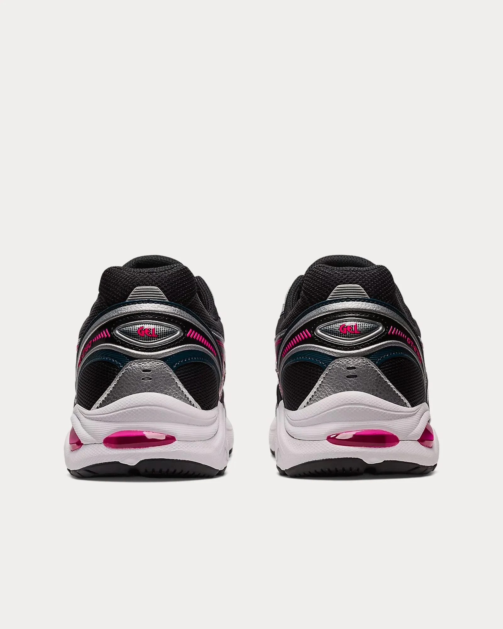 GT-2160 Black / Pure Silver Low Top Sneakers