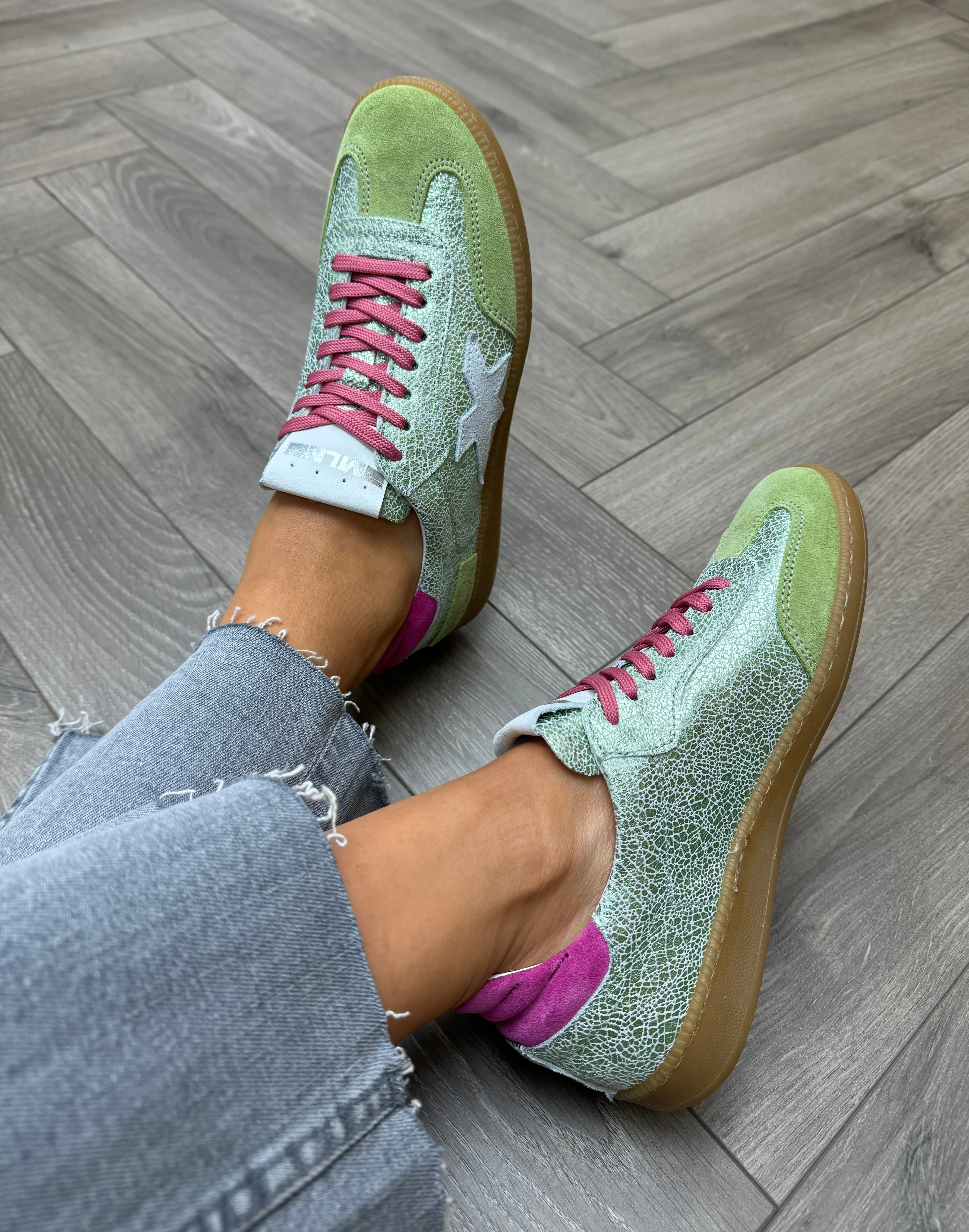 Meline (SS25) E-533 Trainer with Cracked Metallic and Pink Lace - Berlingo Gleam Crack Lam (ME6)