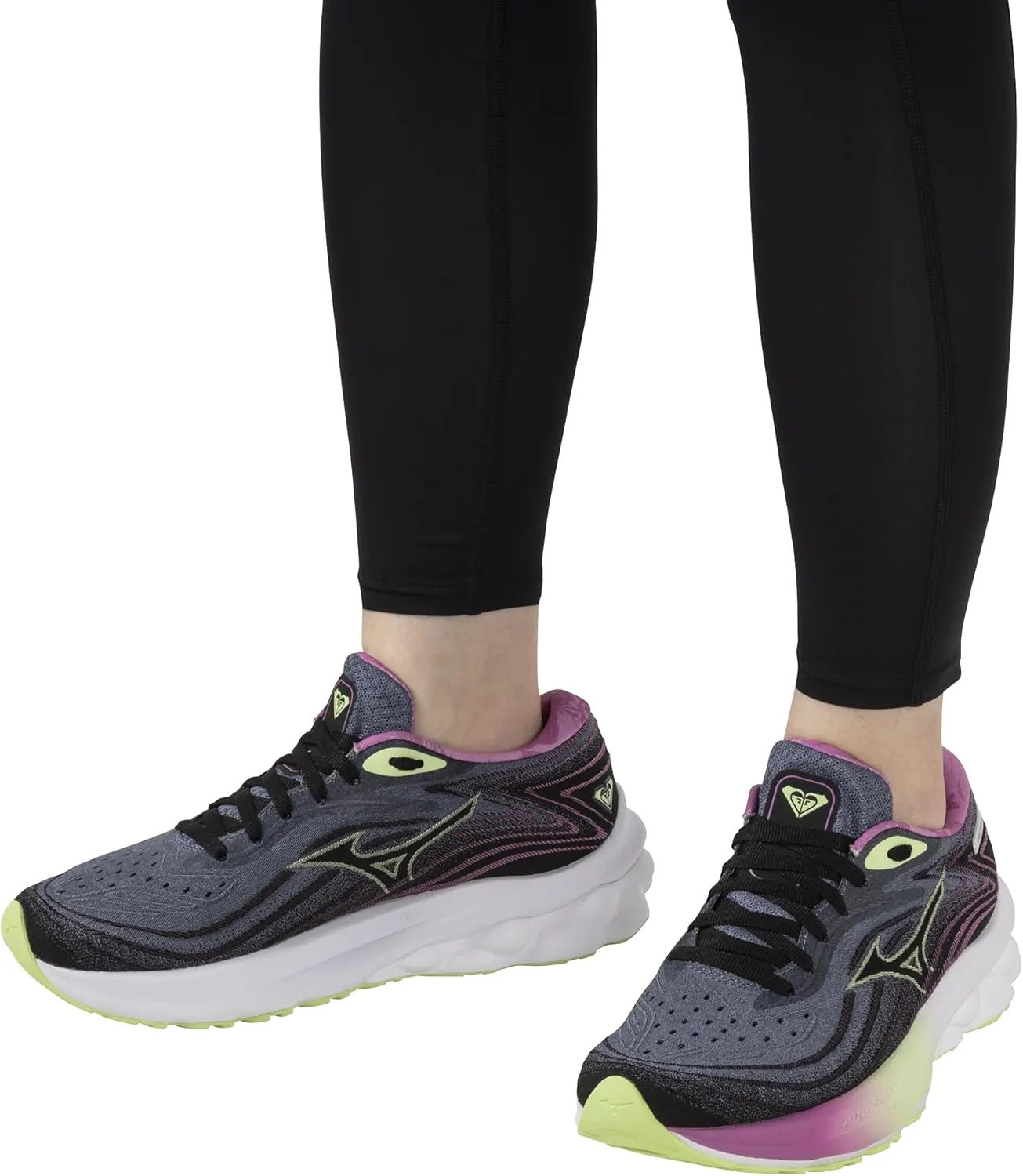 Mizuno Women's Wave Skyrise 5 Roxy Running Shoe