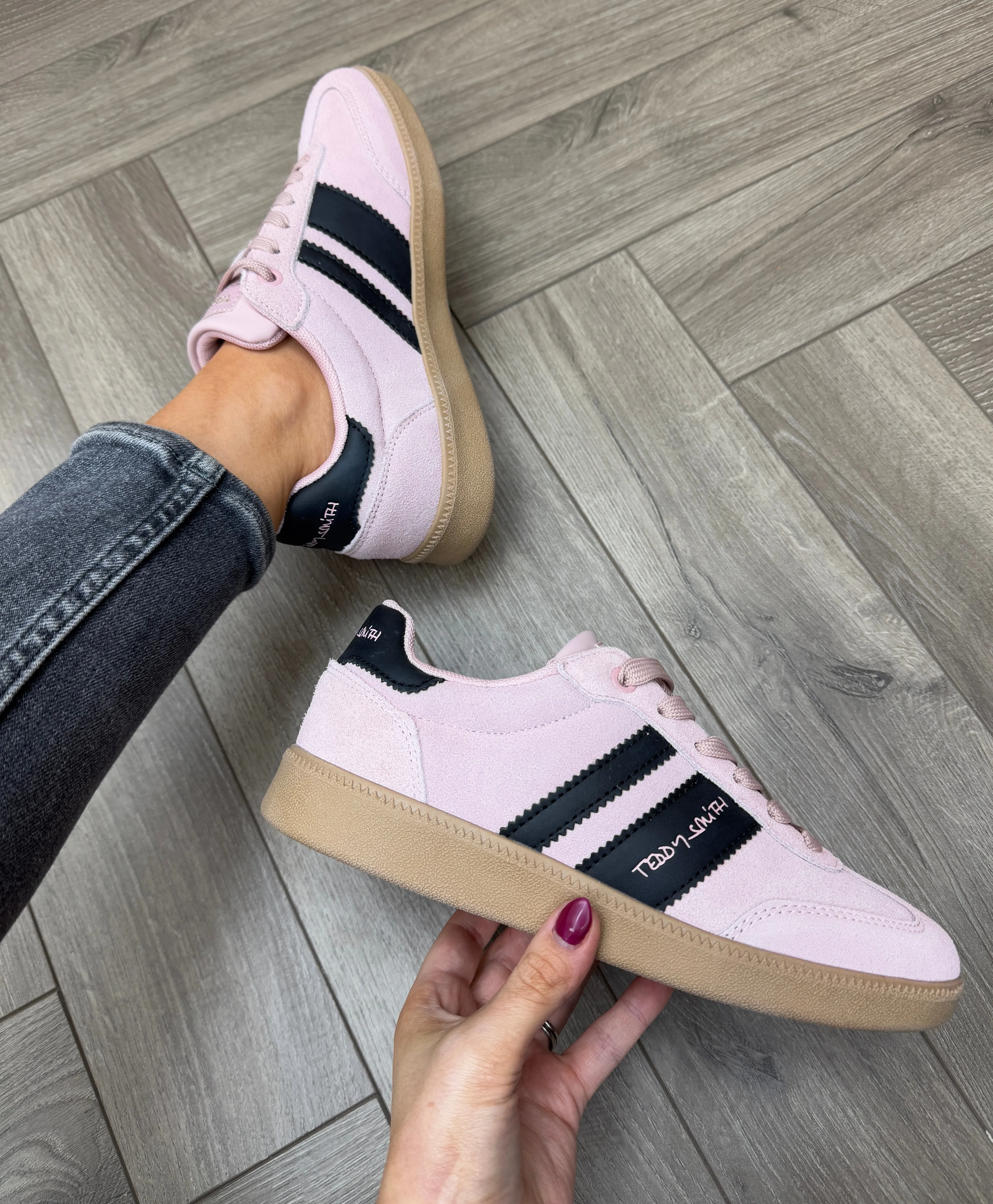 Teddy Smith (SS25) Lace Up Trainer With Gum Sole 120123 - Rosa (TS11)