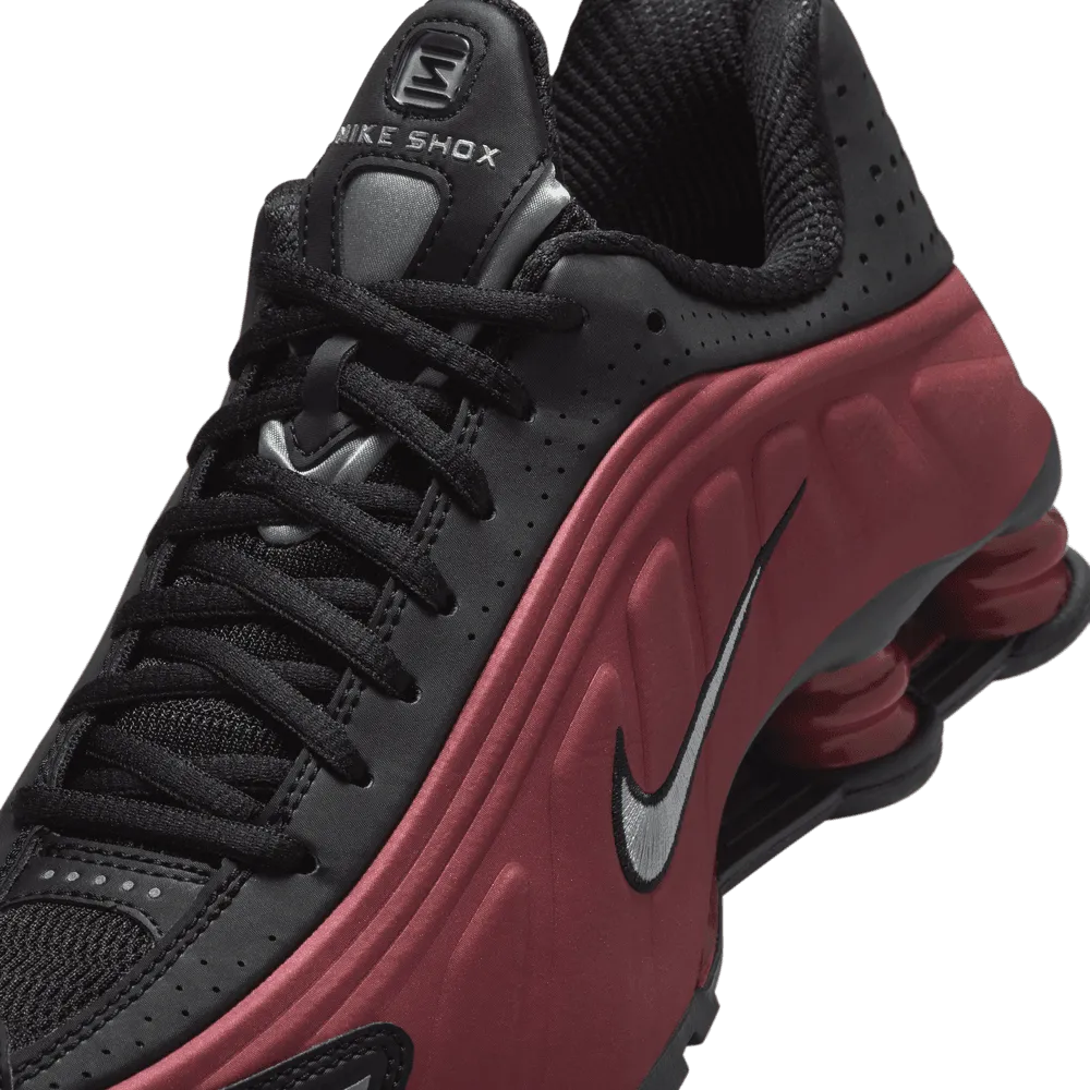 W Shox R4 'Black Team Red'