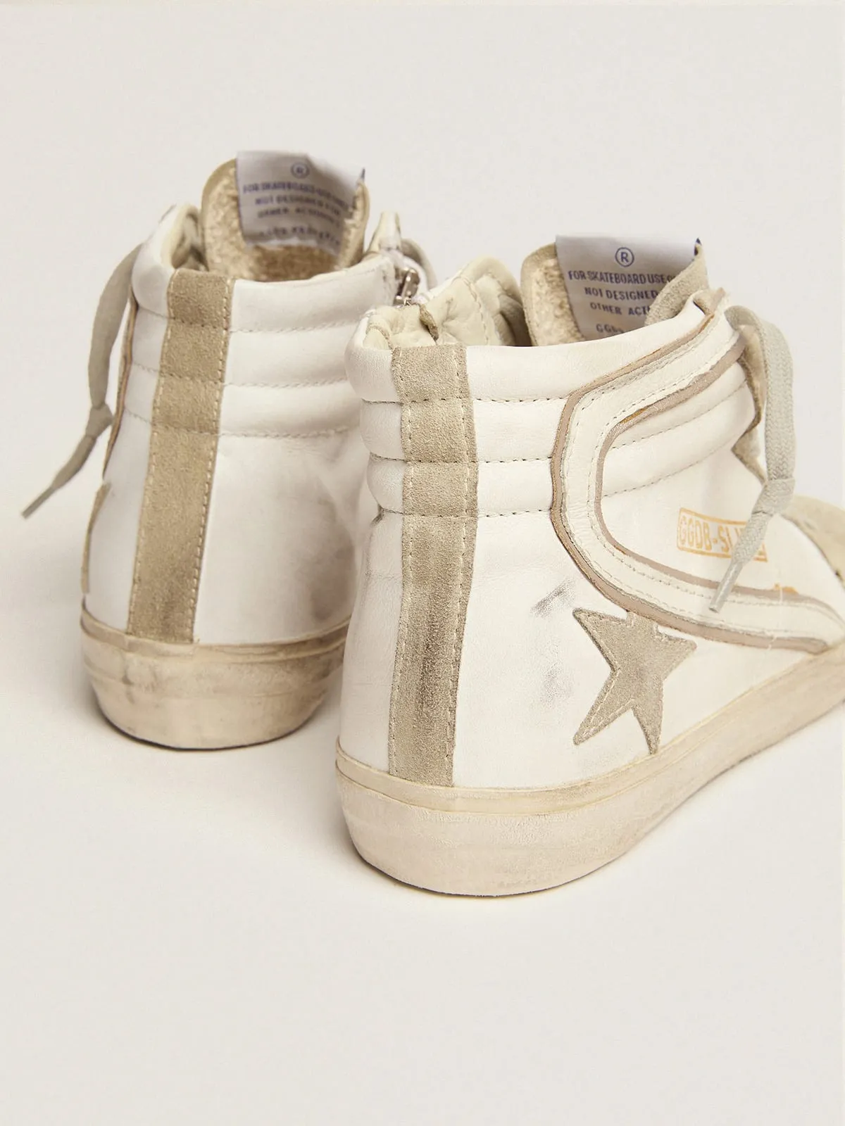 Women's Slide w/ Ice-Grey Suede Star and White Flash